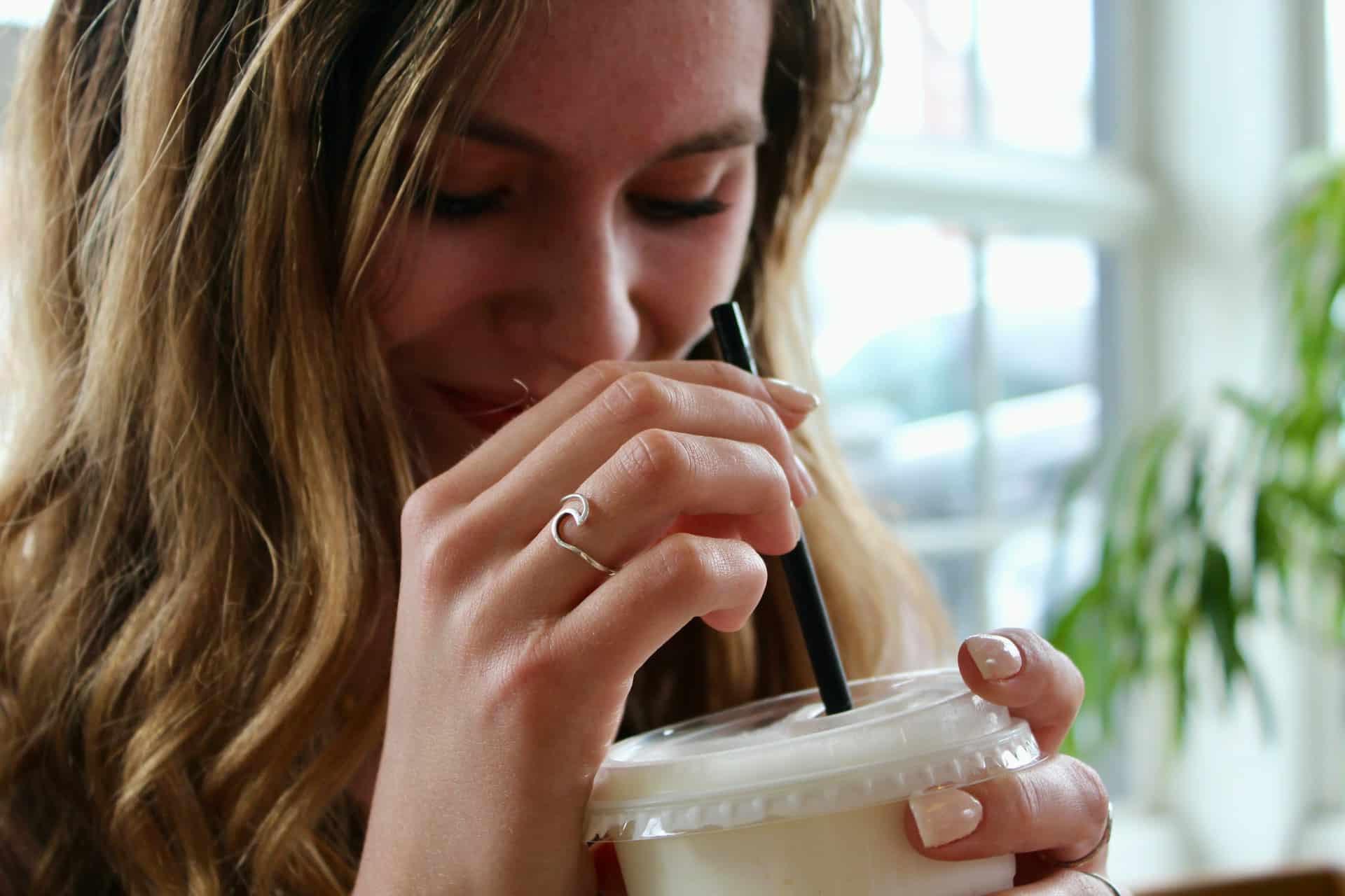 eating disorder recovery and feeling happy with food